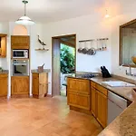 Villa Palm Bay Stunning View 5 Min To Beach 3 Min To Downtown King Size Bed