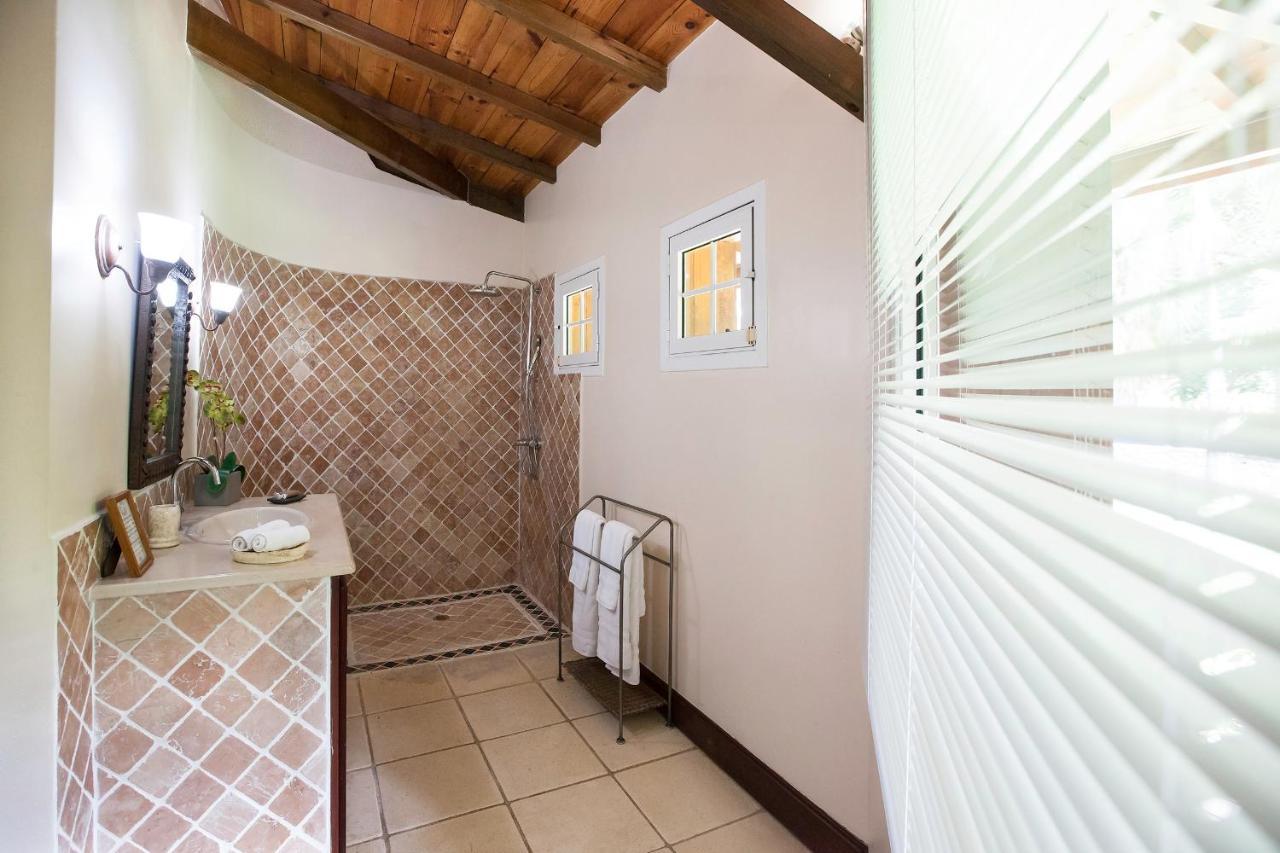 Palm Bay Stunning View 5 Min To 3 Min To Downtown King Size Bed Villa